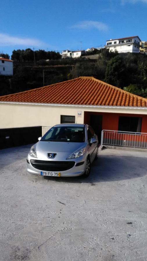 Vista Atlantico Com Carro E Bicicleta Gratis Villa Gaula Eksteriør bilde